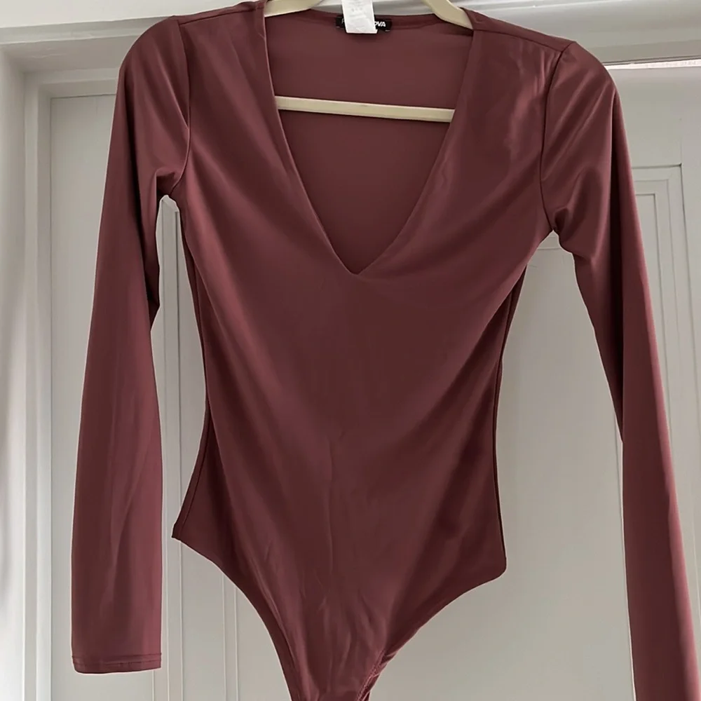 Fashion nova bodysuit - Picture 2 of 4